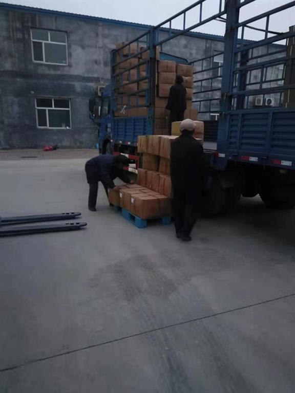 <strong>藥用玻璃瓶</strong>發(fā)貨現(xiàn)場